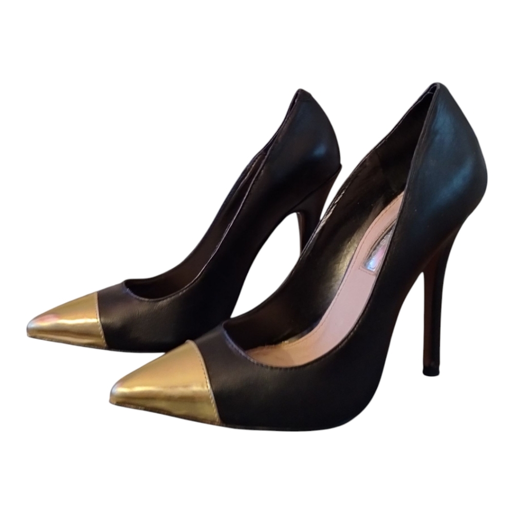 H By Halston Casey Black Cap Pointed Toe Gold Stilleto Heels Leather Womens 5.5M